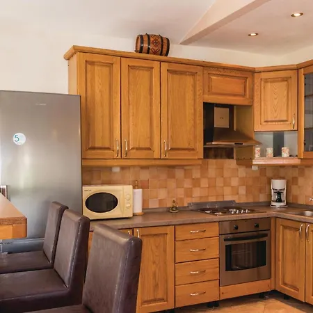 Casa de Férias Pula Ii *