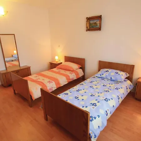 Casa de Férias Pula Ii *