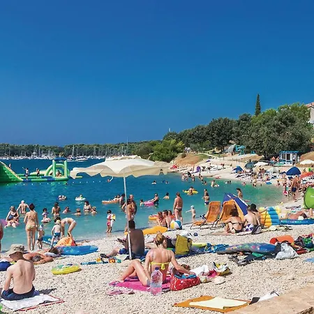 Pula Ii 펜션 풀라