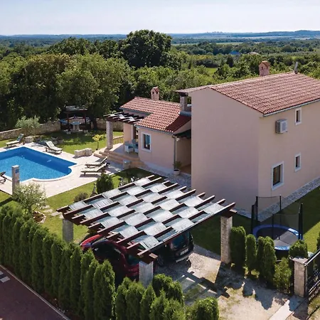 Holiday home Holiday Home Pula Valtura II Pula