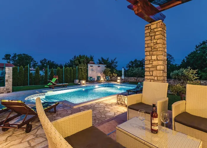 Holiday Home Pula Valtura II Holiday home