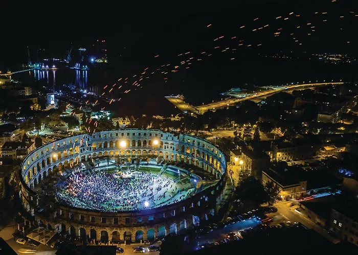 Holiday Home Pula Valtura II