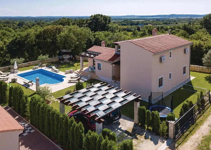 Holiday home Holiday Home Pula Valtura II Pula